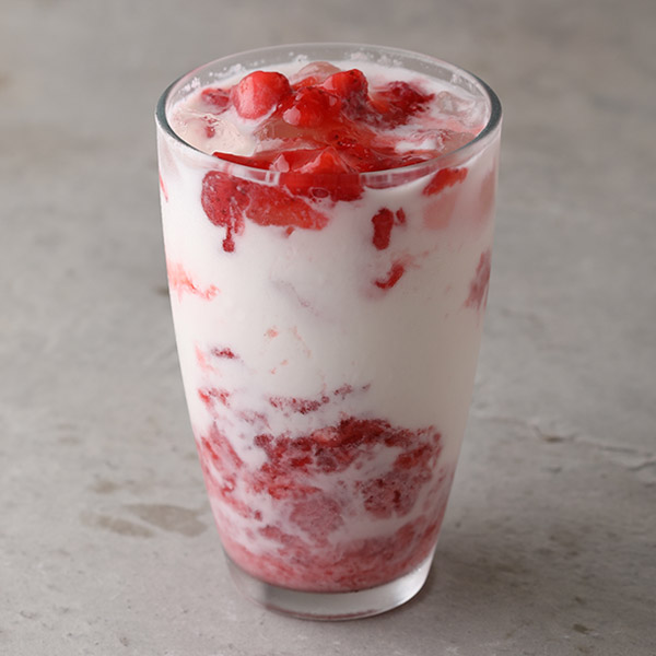 アイスストロベリーラテ